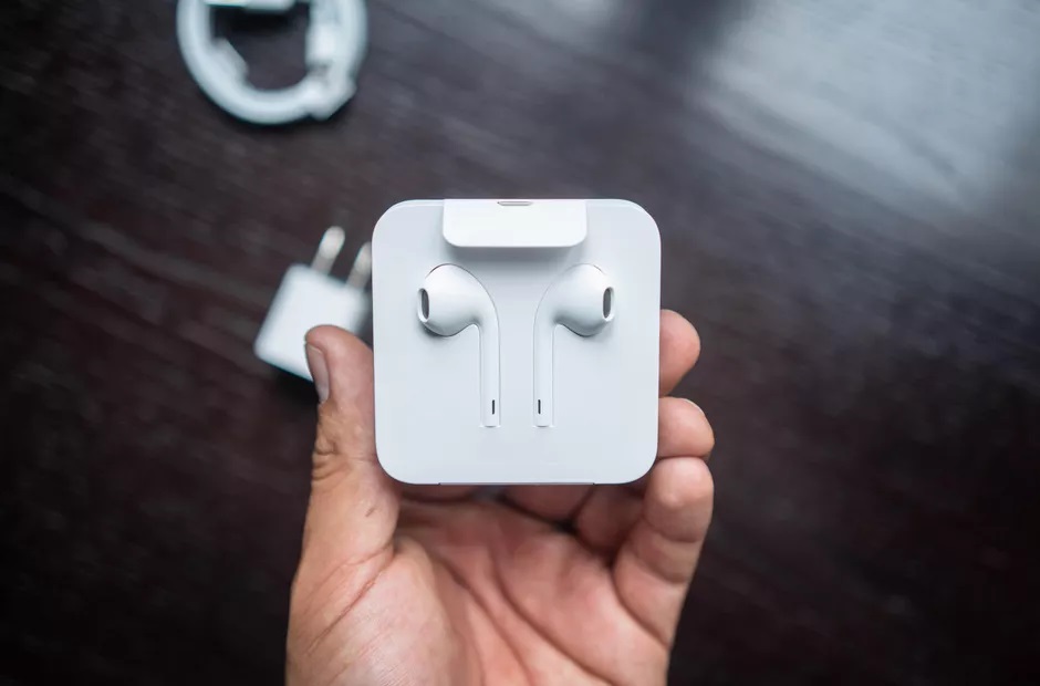 Apple giảm giá tai nghe EarPods từ 440 nghìn đồng