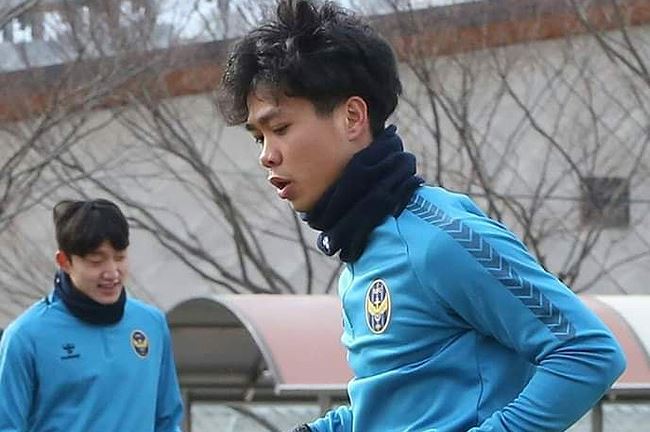 CĐV Thái Lan: 'Hãy kiên nhẫn, rồi Công Phượng sẽ tỏa sáng'