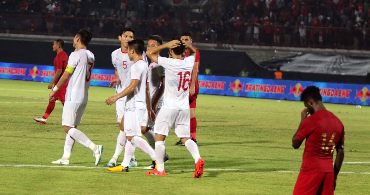 Cựu cầu thủ Indonesia: 'Thật đáng xấu hổ khi thua Việt Nam'