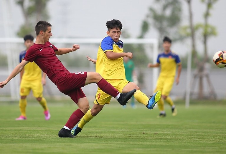 Lịch thi đấu bóng đá hôm nay 6/11: U19 Việt Nam ra quân