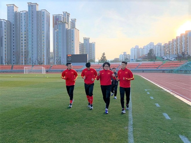 3 tuyển thủ U23 Việt Nam phải tập riêng ở Hàn Quốc
