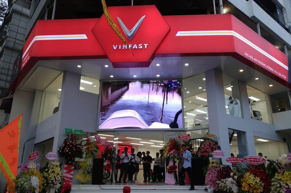 VinFast khai trương Showroom đầu tiên tại TP Hồ Chí Minh