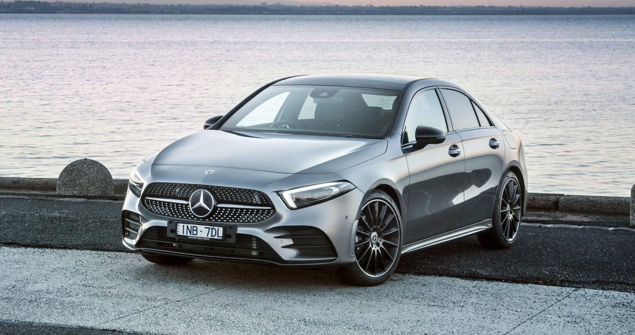 Mercedes A200 2020: Giá bán mới nhất, thông số & đánh giá
