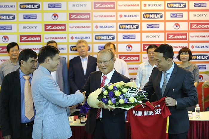 Ngày này 3 năm trước, bóng đá Việt Nam có bước ngoặt lịch sử