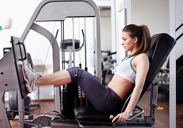 Phụ nữ tập gym có lên cơ bắp thô như đàn ông không?