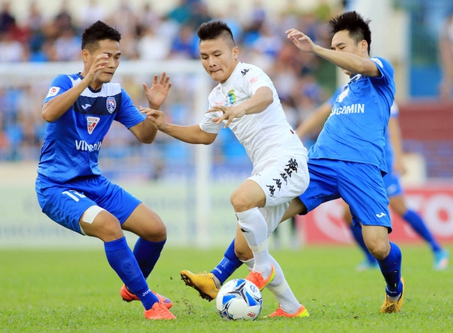 Than Quảng Nịnh khẳng định không buông xuôi trước Hà Nội FC