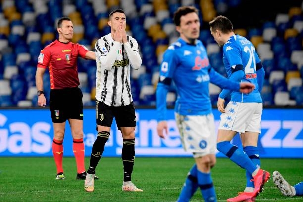 Juventus nhận trái đắng trước Napoli