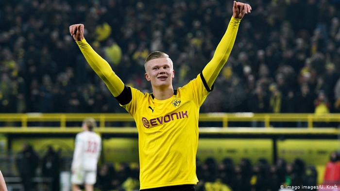 Haaland làm điều lịch sử giúp Dortmund thắng hủy diệt