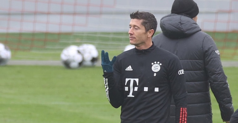 Người trong cuộc lên tiếng vụ Lewandowski triệt hạ sao Bayern