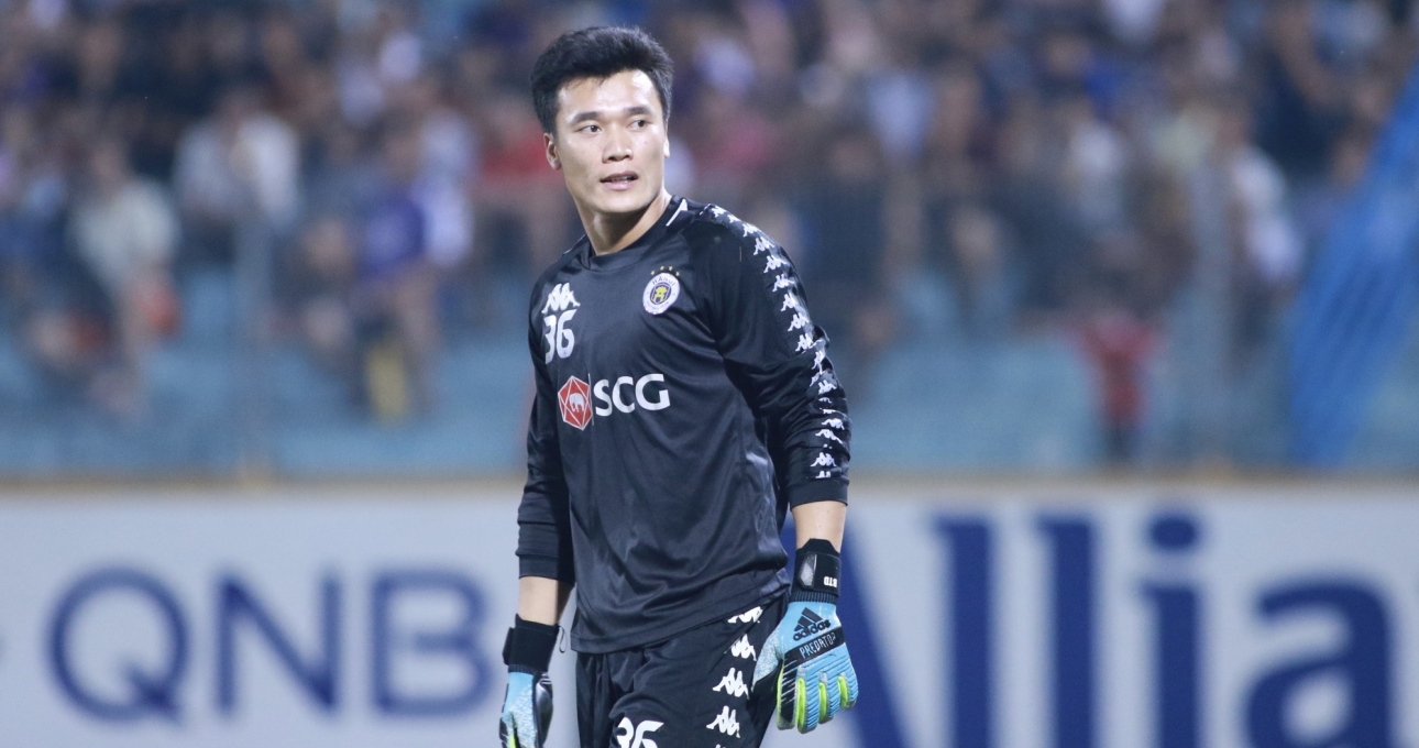 Hà Nội FC muốn gia hạn với thủ môn Bùi Tiến Dũng