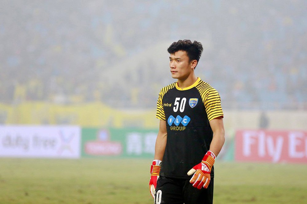 Thanh Hóa FC sẵn sàng 'giải cứu' thủ môn Bùi Tiến Dũng