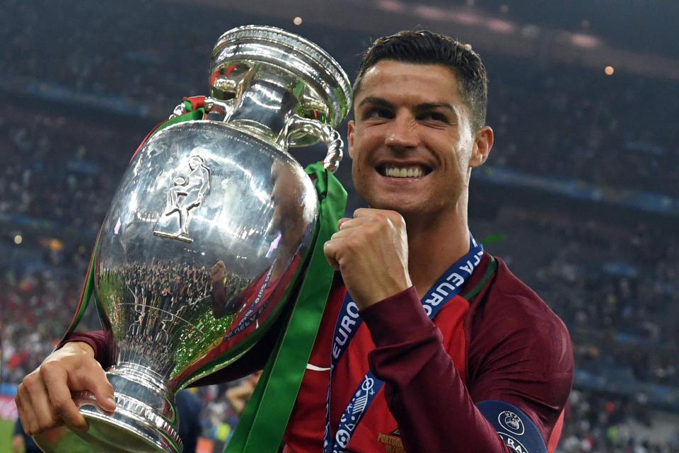 Tin bóng đá HOT 31/3: Ronaldo có cơ hội giành… Copa America