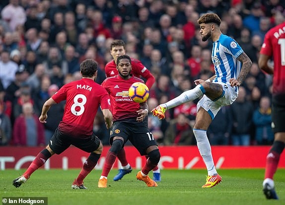 Pogba tỏa sáng, MU giành chiến thắng thứ 2 liên tiếp