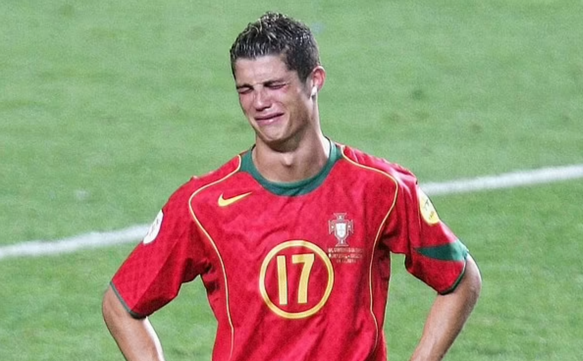 Ronaldo, Saka và dàn sao từng bật khóc nức nở tại các kỳ Euro