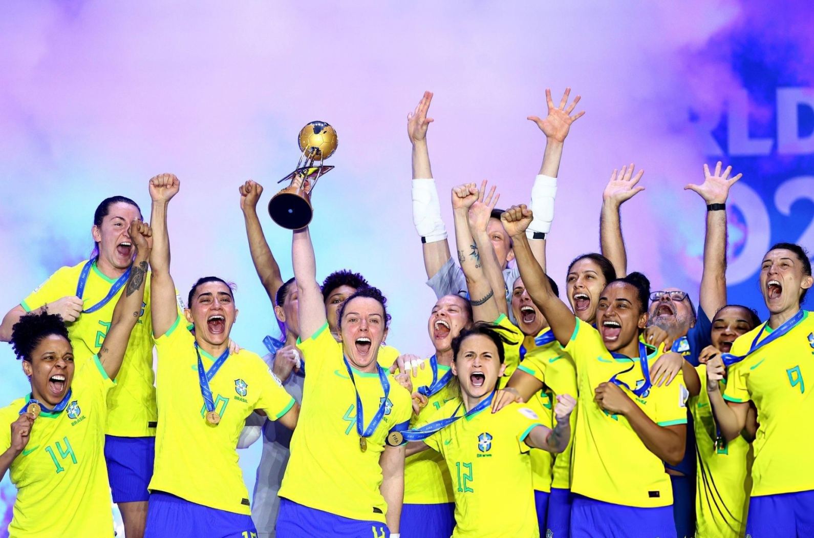 NÓNG: Đánh bại Bồ Đào Nha, Brazil lần đầu tiên vô địch World Cup