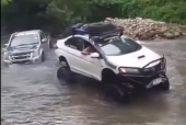 VIDEO: Honda City độ gầm cao, máy dầu trổ tài kéo xe bán tải qua suối