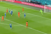 Depay tạo sóng gió trước khung thành Ukraina