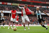 Trực tiếp Arsenal vs Newcastle: Saka đá chính, Ben White trở lại