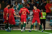 Ronaldo lập hattick, Bồ Đào Nha tiến sát vé dự EURO 2020