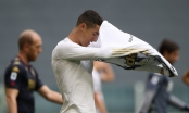 Ronaldo hành xử thô lỗ, bất mãn với đồng đội ở Juventus
