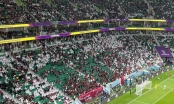 Cảnh tượng gây sốc trên khán đài khi chủ nhà Qatar thi đấu tại World Cup 2022