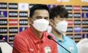 HLV Kiatisak: 'HAGL quyết tâm có điểm để giúp bóng đá Việt Nam'