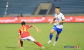 VIDEO: Cựu tuyển thủ ĐT Việt Nam bật khóc nức nở trên sân