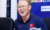 HLV Park bật cười liên tiếp khi được AFC hỏi về cơ hội dự World Cup của ĐTVN