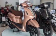 Tương tự xe máy Honda, Yamaha Grande 2022 cũng bị đội giá khi về đại lý