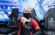 
                Team Flash tố Daim vô kỷ luật, dọa nghỉ thi đấu, chuyển ra ngoài ở
            