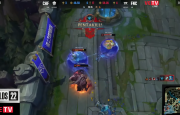 VIDEO: Xạ thủ Upset của FNC có cú Pentakill đầu tiên tại CKTG 2022