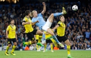 
                Bùng nổ bóng đá tấn công, 2 siêu phẩm giúp Man City định đoạt trận đấu
            