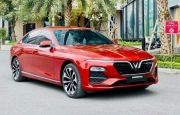 Vẫn có 849 xe VinFast Lux A2.0 được bàn giao tới khách Việt trong tháng 8