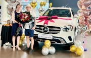 Ca sĩ Lê Bảo Bình tậu “xế hộp” Mercedes-Benz tiền tỷ