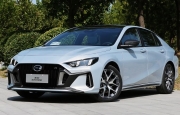 Sedan hạng C giá rẻ ngang Kia Morning ra mắt, có bản hybrid đấu Mazda 3, Kia K3