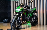 Siêu mô tô quái thú của Kawasaki ra mắt tại Việt Nam, giá 770 triệu đồng