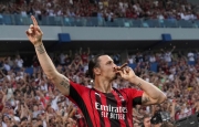Tin chuyển nhượng tối ngày 15/9: MU chiêu mộ ‘thủ môn xuất sắc nhất thế giới’, Ibrahimovic giải nghệ?