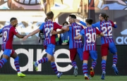 ‘Hơn cả một gia đình’, Barcelona không coi cầu thủ là con người
