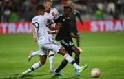 
                Ten Hag bất ngờ có phát biểu hướng đến Varane sau chiến thắng trước Sheriff
            