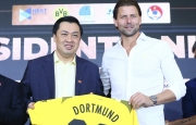 Huyền thoại Dortmund làm điều ý nghĩa trước giờ đấu Việt Nam