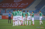 VIDEO: Đình Trọng, Đức Chinh miệt mài tập luyện trong ngày HLV Park xem giò