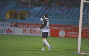 VIDEO: Cản phá penalty xuất thần, Văn Lâm nhận mưa lời khen từ đồng đội