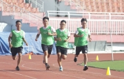 
                Trọng tài phía Nam vượt qua bài kiểm tra thể lực: Không ai bị ngất
            