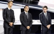 Xavi gọi tên cầu thủ xuất sắc nhất lịch sử: Không Ronaldo, Messi ở đâu?