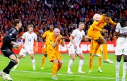 Video bàn thắng Hà Lan vs Bỉ: De Bruyne im tiếng, Bỉ gục ngã đau đớn trước cơn lốc màu da cam