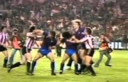 VIDEO: Maradona và khoảnh khắc bất cần đời nhất trong sự nghiệp