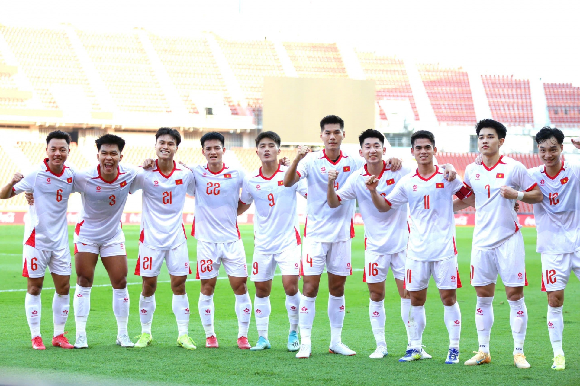 NÓNG: Indonesia thua sốc, U22 Việt Nam 99% vào bán kết