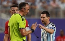 Trọng tài chính thức lên tiếng về sai lầm giúp Argentina hưởng lợi
