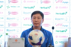 HLV Kim Sang Sik chỉ thắng tỷ số trận tái đấu Malaysia