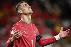 CHÍNH THỨC: LĐBĐ Bồ Đào Nha ra án cấm thi đấu với Ronaldo